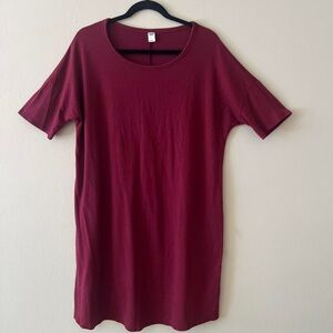 burgundy t-shirt dress